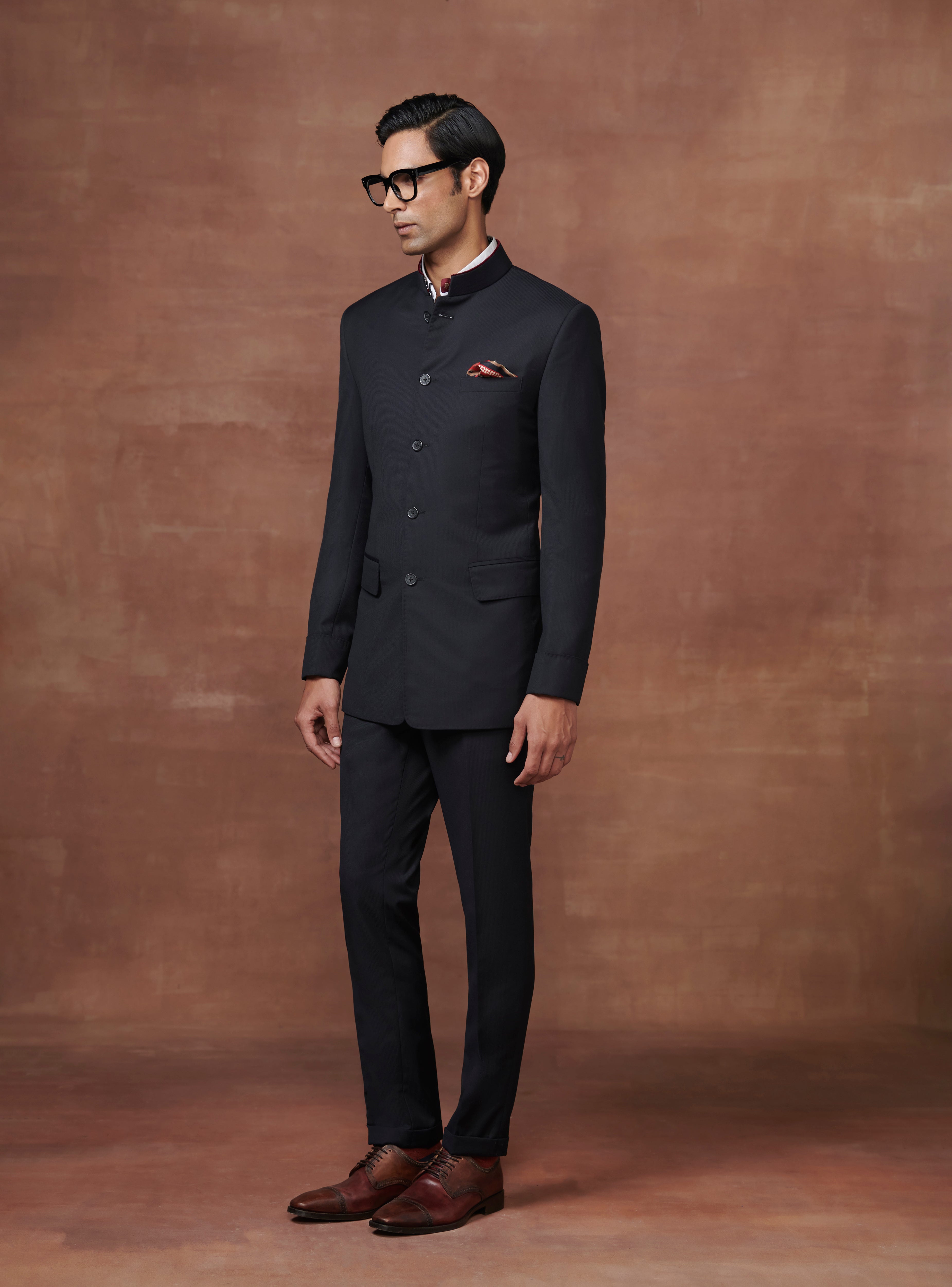 Vastraas Stylish Ethnic Black Traditional Designer Jodhpuri Bandhgala Suit  for Men With Pant. - Etsy